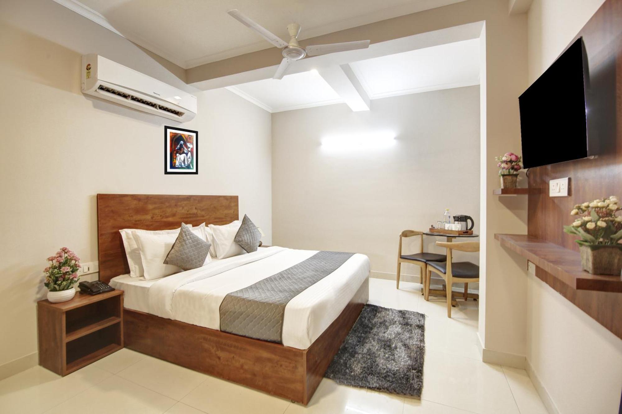 Limewood Stay - Executive Huda City Center Gurgaon Exterior foto